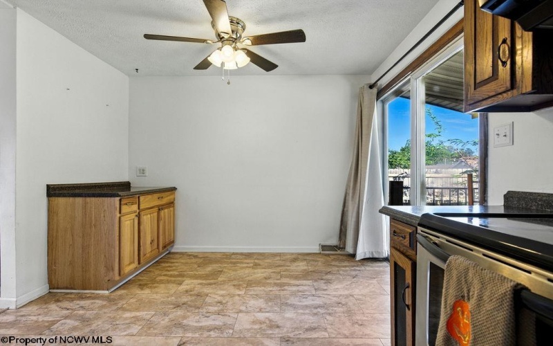 111 Circle Drive, Bridgeport, West Virginia 26330, 3 Bedrooms Bedrooms, 6 Rooms Rooms,2 BathroomsBathrooms,Single Family Detached,For Sale,Circle,10161217