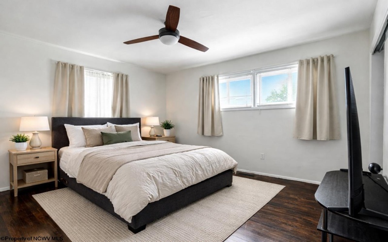 111 Circle Drive, Bridgeport, West Virginia 26330, 3 Bedrooms Bedrooms, 6 Rooms Rooms,2 BathroomsBathrooms,Single Family Detached,For Sale,Circle,10161217