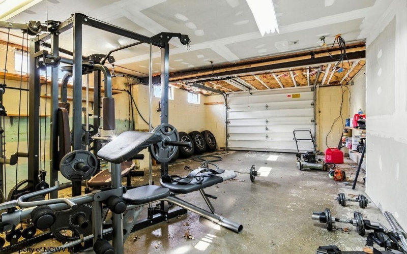 111 Circle Drive, Bridgeport, West Virginia 26330, 3 Bedrooms Bedrooms, 6 Rooms Rooms,2 BathroomsBathrooms,Single Family Detached,For Sale,Circle,10161217