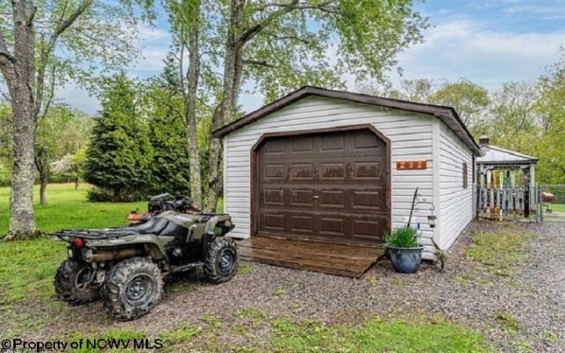 292 Appalachian Drive, Bruceton Mills, West Virginia 26525, 3 Bedrooms Bedrooms, 6 Rooms Rooms,2 BathroomsBathrooms,Single Family Detached,For Sale,Appalachian,10163885 292 Appalachian Drive, Bruceton Mills, West Virginia 26525, 3 Bedrooms Bedrooms, 6 Rooms Rooms,2 BathroomsBathrooms,Single Family Detached,For Sale,Appalachian,10163885