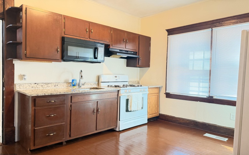 455 Washington Avenue, Clarksburg, West Virginia 26301, 4 Bedrooms Bedrooms, 13 Rooms Rooms,2 BathroomsBathrooms,Single Family Detached,For Sale,Washington,10163879 455 Washington Avenue, Clarksburg, West Virginia 26301, 4 Bedrooms Bedrooms, 13 Rooms Rooms,2 BathroomsBathrooms,Single Family Detached,For Sale,Washington,10163879