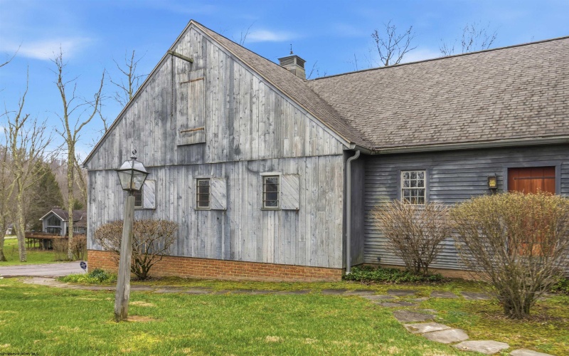 151 Cameron Road, Clarksburg, West Virginia 26301, 4 Bedrooms Bedrooms, 12 Rooms Rooms,3 BathroomsBathrooms,Single Family Detached,For Sale,Cameron,10163880 151 Cameron Road, Clarksburg, West Virginia 26301, 4 Bedrooms Bedrooms, 12 Rooms Rooms,3 BathroomsBathrooms,Single Family Detached,For Sale,Cameron,10163880