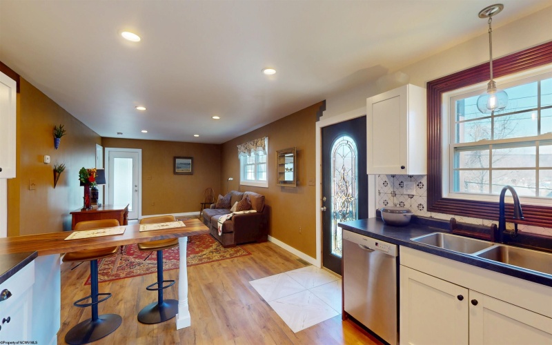 1021 Denver Avenue, Morgantown, West Virginia 26505, 3 Bedrooms Bedrooms, 7 Rooms Rooms,2 BathroomsBathrooms,Single Family Detached,For Sale,Denver,10163882 1021 Denver Avenue, Morgantown, West Virginia 26505, 3 Bedrooms Bedrooms, 7 Rooms Rooms,2 BathroomsBathrooms,Single Family Detached,For Sale,Denver,10163882