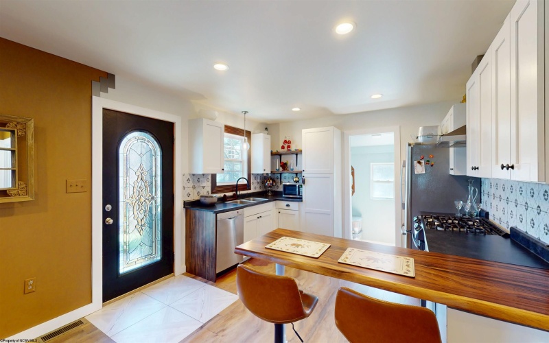 1021 Denver Avenue, Morgantown, West Virginia 26505, 3 Bedrooms Bedrooms, 7 Rooms Rooms,2 BathroomsBathrooms,Single Family Detached,For Sale,Denver,10163882 1021 Denver Avenue, Morgantown, West Virginia 26505, 3 Bedrooms Bedrooms, 7 Rooms Rooms,2 BathroomsBathrooms,Single Family Detached,For Sale,Denver,10163882