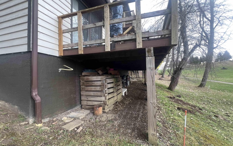 56 Baneberry Lane, Terra Alta, West Virginia 26764-0000, 3 Bedrooms Bedrooms, 7 Rooms Rooms,2 BathroomsBathrooms,Single Family Attached,For Sale,Baneberry,10163897