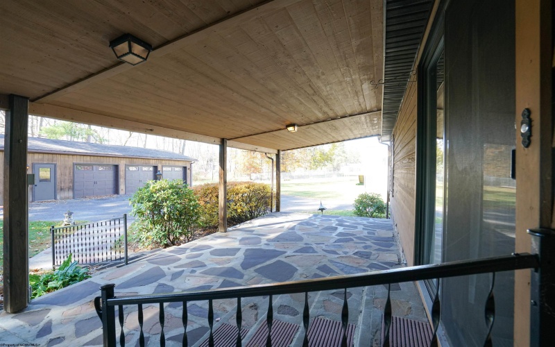 221 Broadway Avenue, Bridgeport, West Virginia 26330-0000, 3 Bedrooms Bedrooms, 7 Rooms Rooms,2 BathroomsBathrooms,Single Family Detached,For Sale,Broadway,10162488