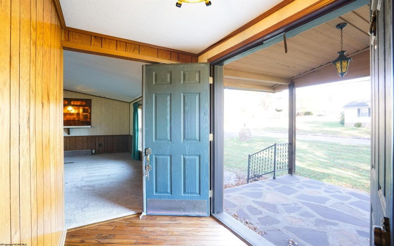 221 Broadway Avenue, Bridgeport, West Virginia 26330-0000, 3 Bedrooms Bedrooms, 7 Rooms Rooms,2 BathroomsBathrooms,Single Family Detached,For Sale,Broadway,10162488