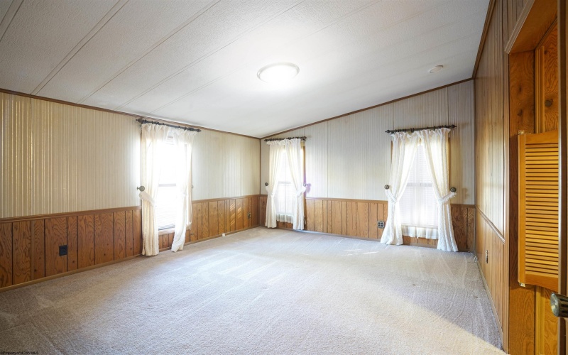 221 Broadway Avenue, Bridgeport, West Virginia 26330-0000, 3 Bedrooms Bedrooms, 7 Rooms Rooms,2 BathroomsBathrooms,Single Family Detached,For Sale,Broadway,10162488