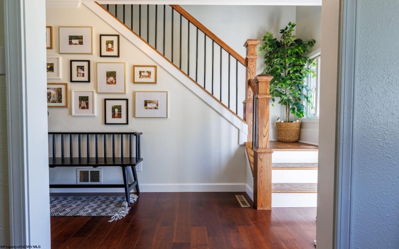 318 Fairlawn Drive, Buckhannon, West Virginia 26201, 4 Bedrooms Bedrooms, 11 Rooms Rooms,2 BathroomsBathrooms,Single Family Detached,For Sale,Fairlawn,10162089