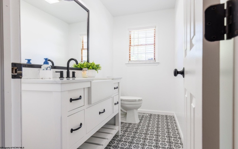 318 Fairlawn Drive, Buckhannon, West Virginia 26201, 4 Bedrooms Bedrooms, 11 Rooms Rooms,2 BathroomsBathrooms,Single Family Detached,For Sale,Fairlawn,10162089