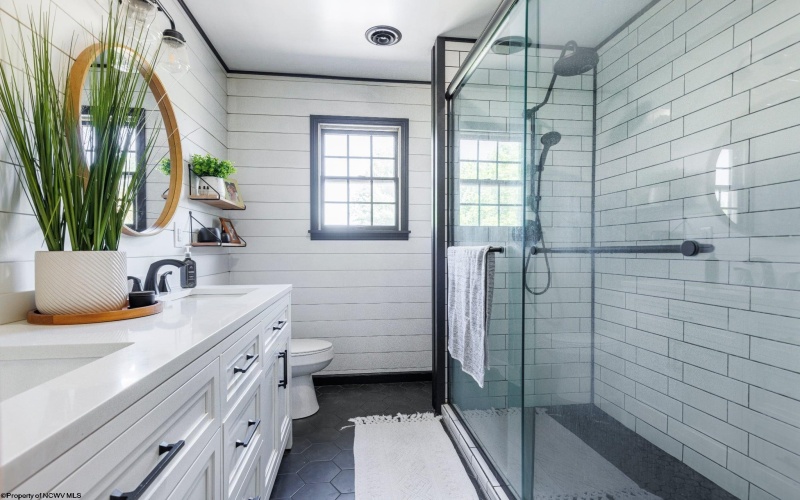 318 Fairlawn Drive, Buckhannon, West Virginia 26201, 4 Bedrooms Bedrooms, 11 Rooms Rooms,2 BathroomsBathrooms,Single Family Detached,For Sale,Fairlawn,10162089