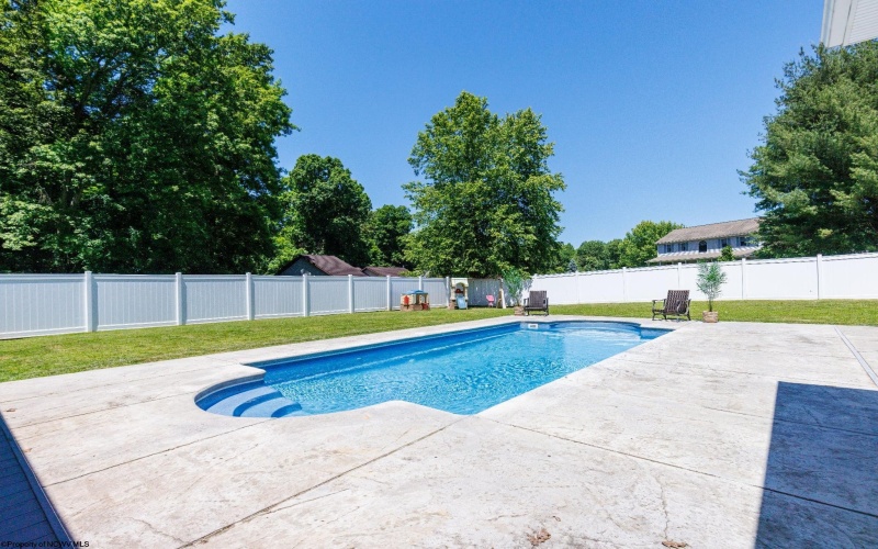 318 Fairlawn Drive, Buckhannon, West Virginia 26201, 4 Bedrooms Bedrooms, 11 Rooms Rooms,2 BathroomsBathrooms,Single Family Detached,For Sale,Fairlawn,10162089