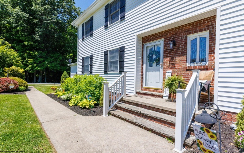 318 Fairlawn Drive, Buckhannon, West Virginia 26201, 4 Bedrooms Bedrooms, 11 Rooms Rooms,2 BathroomsBathrooms,Single Family Detached,For Sale,Fairlawn,10162089