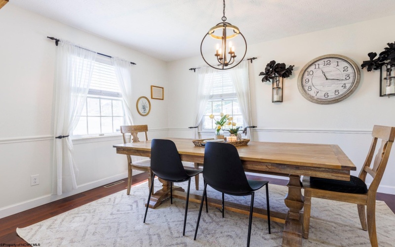 318 Fairlawn Drive, Buckhannon, West Virginia 26201, 4 Bedrooms Bedrooms, 11 Rooms Rooms,2 BathroomsBathrooms,Single Family Detached,For Sale,Fairlawn,10162089