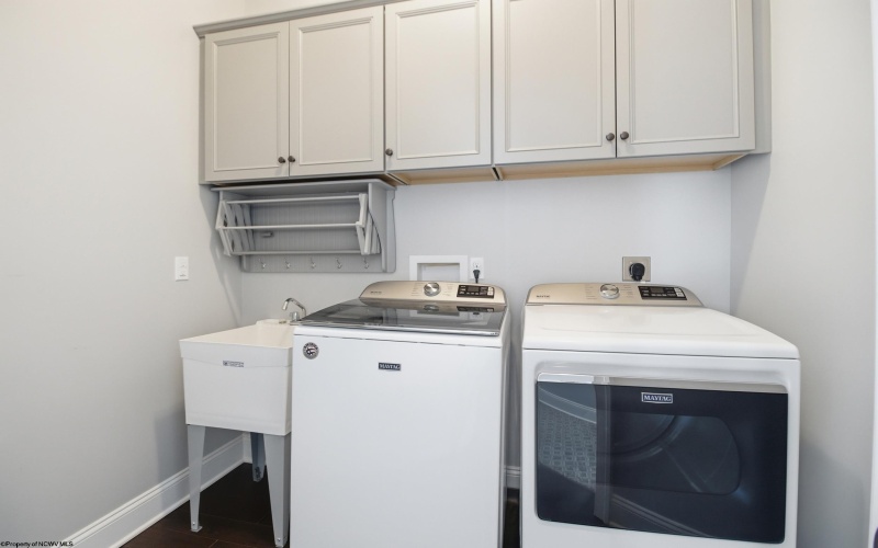 108 Falling Water Lane, Morgantown, West Virginia 26508, 6 Bedrooms Bedrooms, 15 Rooms Rooms,4 BathroomsBathrooms,Single Family Detached,For Sale,Falling Water,10163889 108 Falling Water Lane, Morgantown, West Virginia 26508, 6 Bedrooms Bedrooms, 15 Rooms Rooms,4 BathroomsBathrooms,Single Family Detached,For Sale,Falling Water,10163889