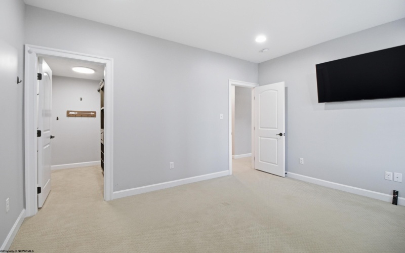 108 Falling Water Lane, Morgantown, West Virginia 26508, 6 Bedrooms Bedrooms, 15 Rooms Rooms,4 BathroomsBathrooms,Single Family Detached,For Sale,Falling Water,10163889 108 Falling Water Lane, Morgantown, West Virginia 26508, 6 Bedrooms Bedrooms, 15 Rooms Rooms,4 BathroomsBathrooms,Single Family Detached,For Sale,Falling Water,10163889