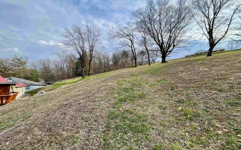 30 Camden Avenue, Gassaway, West Virginia 26601, 3 Bedrooms Bedrooms, 6 Rooms Rooms,1 BathroomBathrooms,Single Family Detached,For Sale,Camden,10163893