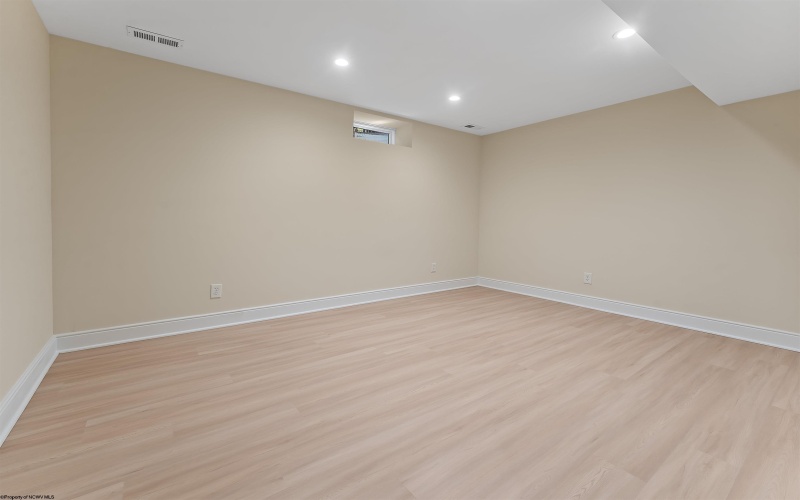 644 Lashley Drive, Morgantown, West Virginia 26505, 4 Bedrooms Bedrooms, 9 Rooms Rooms,2 BathroomsBathrooms,Single Family Detached,For Sale,Lashley,10163896