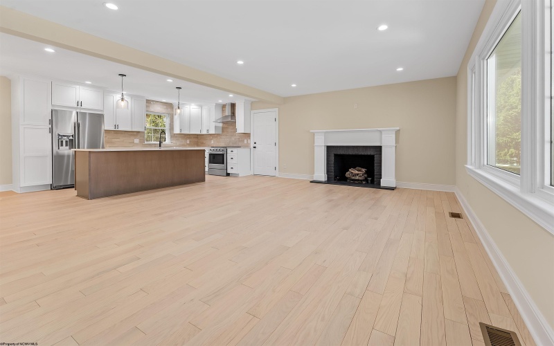 644 Lashley Drive, Morgantown, West Virginia 26505, 4 Bedrooms Bedrooms, 9 Rooms Rooms,2 BathroomsBathrooms,Single Family Detached,For Sale,Lashley,10163896