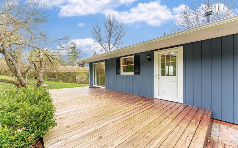 769 Augusta Avenue, Morgantown, West Virginia 26501, 3 Bedrooms Bedrooms, 7 Rooms Rooms,2 BathroomsBathrooms,Single Family Detached,For Sale,Augusta,10163900