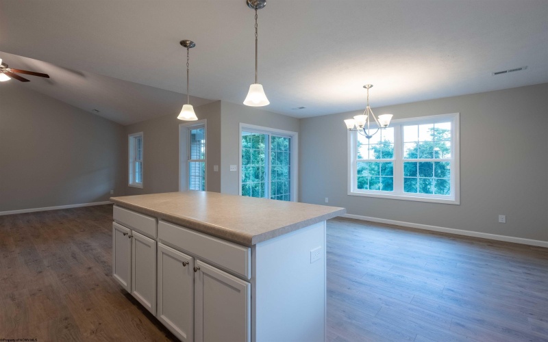 14 Hawk Station Drive, Fairmont, West Virginia 26554, 3 Bedrooms Bedrooms, 6 Rooms Rooms,2 BathroomsBathrooms,Single Family Detached,For Sale,Hawk Station,10163902