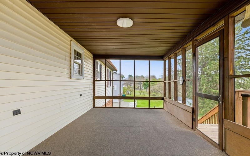 27 Millbrook Road, Bridgeport, West Virginia 26330, 3 Bedrooms Bedrooms, 6 Rooms Rooms,2 BathroomsBathrooms,Single Family Detached,For Sale,Millbrook,10163905