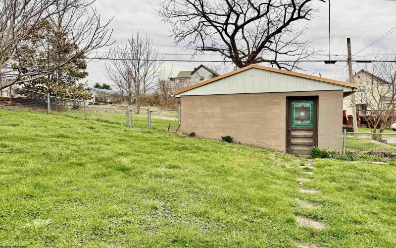 720 Gaston Avenue, Fairmont, West Virginia 26554, 2 Bedrooms Bedrooms, 8 Rooms Rooms,2 BathroomsBathrooms,Single Family Detached,For Sale,Gaston,10163903 720 Gaston Avenue, Fairmont, West Virginia 26554, 2 Bedrooms Bedrooms, 8 Rooms Rooms,2 BathroomsBathrooms,Single Family Detached,For Sale,Gaston,10163903