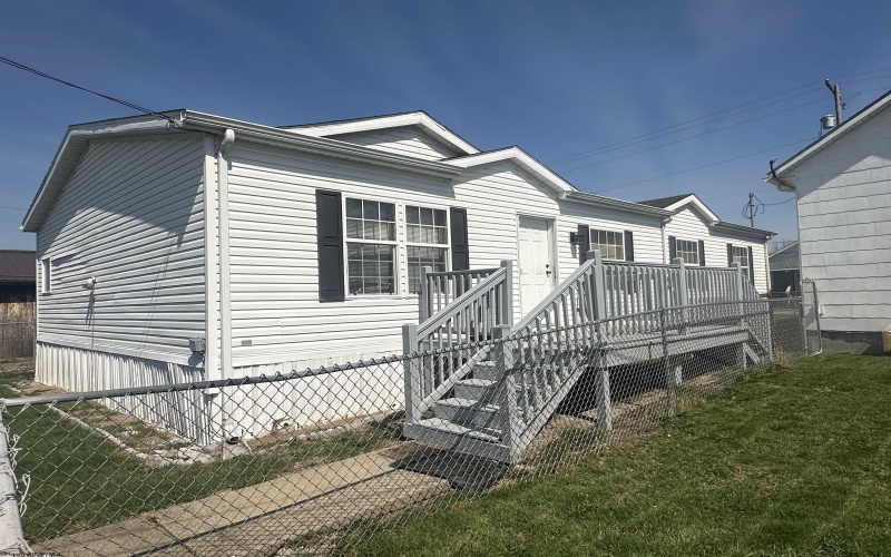 1317 River Avenue, Weston, West Virginia 26452, 3 Bedrooms Bedrooms, 6 Rooms Rooms,2 BathroomsBathrooms,Single Family Detached,For Sale,River,10163904