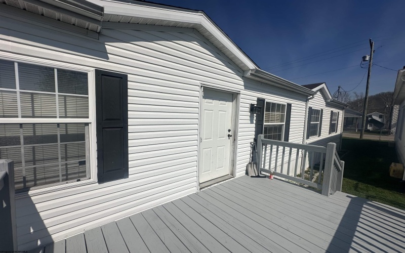 1317 River Avenue, Weston, West Virginia 26452, 3 Bedrooms Bedrooms, 6 Rooms Rooms,2 BathroomsBathrooms,Single Family Detached,For Sale,River,10163904