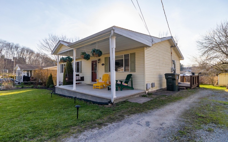 86 Halifax Street, Buckhannon, West Virginia 26201, 3 Bedrooms Bedrooms, 5 Rooms Rooms,1 BathroomBathrooms,Single Family Detached,For Sale,Halifax,10163924 86 Halifax Street, Buckhannon, West Virginia 26201, 3 Bedrooms Bedrooms, 5 Rooms Rooms,1 BathroomBathrooms,Single Family Detached,For Sale,Halifax,10163924