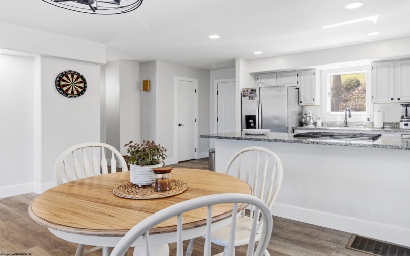 615 Mariner Village, Morgantown, West Virginia 26508, 3 Bedrooms Bedrooms, 6 Rooms Rooms,3 BathroomsBathrooms,Single Family Attached,For Sale,Mariner,10163913 615 Mariner Village, Morgantown, West Virginia 26508, 3 Bedrooms Bedrooms, 6 Rooms Rooms,3 BathroomsBathrooms,Single Family Attached,For Sale,Mariner,10163913