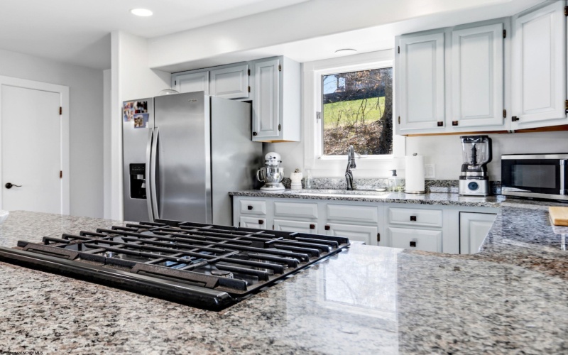 615 Mariner Village, Morgantown, West Virginia 26508, 3 Bedrooms Bedrooms, 6 Rooms Rooms,3 BathroomsBathrooms,Single Family Attached,For Sale,Mariner,10163913 615 Mariner Village, Morgantown, West Virginia 26508, 3 Bedrooms Bedrooms, 6 Rooms Rooms,3 BathroomsBathrooms,Single Family Attached,For Sale,Mariner,10163913