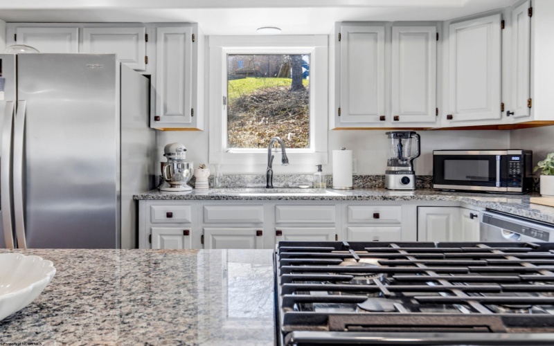 615 Mariner Village, Morgantown, West Virginia 26508, 3 Bedrooms Bedrooms, 6 Rooms Rooms,3 BathroomsBathrooms,Single Family Attached,For Sale,Mariner,10163913 615 Mariner Village, Morgantown, West Virginia 26508, 3 Bedrooms Bedrooms, 6 Rooms Rooms,3 BathroomsBathrooms,Single Family Attached,For Sale,Mariner,10163913