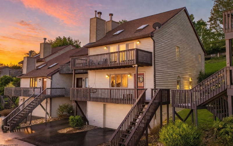 615 Mariner Village, Morgantown, West Virginia 26508, 3 Bedrooms Bedrooms, 6 Rooms Rooms,3 BathroomsBathrooms,Single Family Attached,For Sale,Mariner,10163913 615 Mariner Village, Morgantown, West Virginia 26508, 3 Bedrooms Bedrooms, 6 Rooms Rooms,3 BathroomsBathrooms,Single Family Attached,For Sale,Mariner,10163913