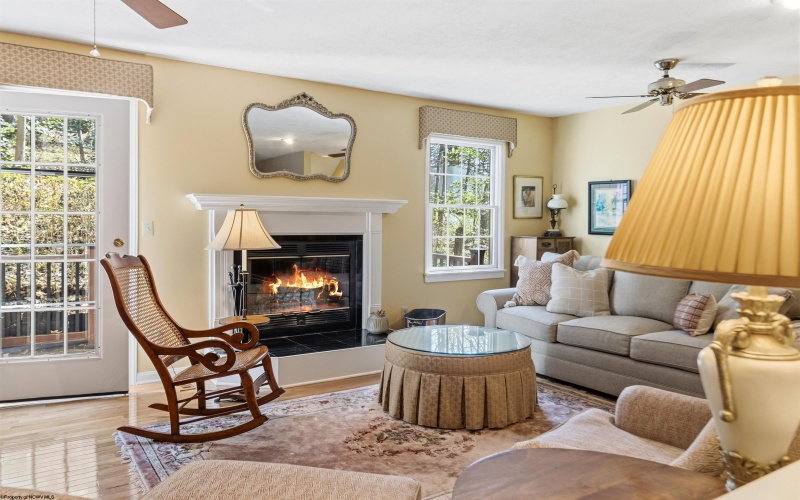 102 Stilwell Drive, Morgantown, West Virginia 26505, 2 Bedrooms Bedrooms, 8 Rooms Rooms,2 BathroomsBathrooms,Single Family Attached,For Sale,Stilwell,10163921