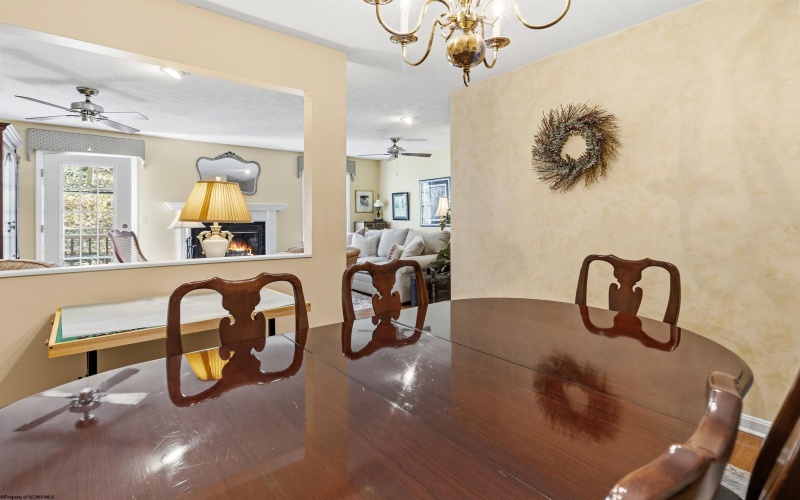 102 Stilwell Drive, Morgantown, West Virginia 26505, 2 Bedrooms Bedrooms, 8 Rooms Rooms,2 BathroomsBathrooms,Single Family Attached,For Sale,Stilwell,10163921