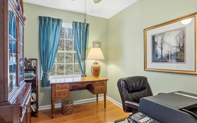 102 Stilwell Drive, Morgantown, West Virginia 26505, 2 Bedrooms Bedrooms, 8 Rooms Rooms,2 BathroomsBathrooms,Single Family Attached,For Sale,Stilwell,10163921