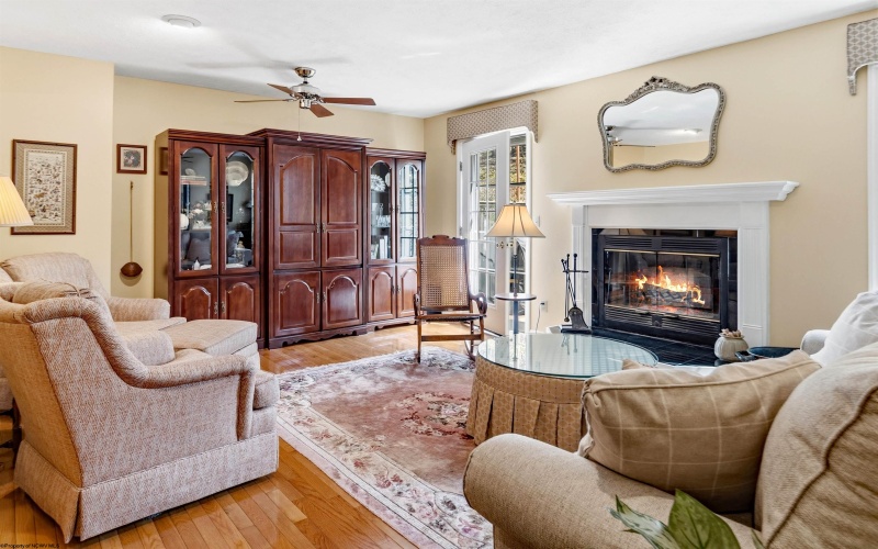 102 Stilwell Drive, Morgantown, West Virginia 26505, 2 Bedrooms Bedrooms, 8 Rooms Rooms,2 BathroomsBathrooms,Single Family Attached,For Sale,Stilwell,10163921