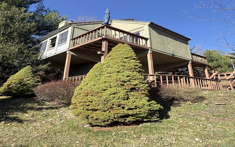 21 Bear Lair Lane, Davis, West Virginia 26260, 2 Bedrooms Bedrooms, 5 Rooms Rooms,1 BathroomBathrooms,Single Family Detached,For Sale,Bear Lair,10163923 21 Bear Lair Lane, Davis, West Virginia 26260, 2 Bedrooms Bedrooms, 5 Rooms Rooms,1 BathroomBathrooms,Single Family Detached,For Sale,Bear Lair,10163923