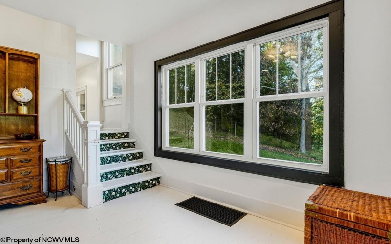 1116 Grafton Road, Fairmont, West Virginia 26554, 4 Bedrooms Bedrooms, 9 Rooms Rooms,2 BathroomsBathrooms,Single Family Detached,For Sale,Grafton,10163906