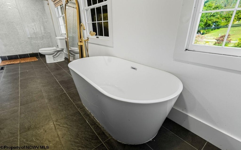 1116 Grafton Road, Fairmont, West Virginia 26554, 4 Bedrooms Bedrooms, 9 Rooms Rooms,2 BathroomsBathrooms,Single Family Detached,For Sale,Grafton,10163906