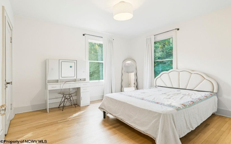 1116 Grafton Road, Fairmont, West Virginia 26554, 4 Bedrooms Bedrooms, 9 Rooms Rooms,2 BathroomsBathrooms,Single Family Detached,For Sale,Grafton,10163906