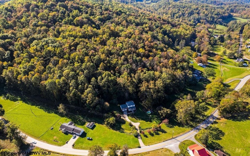 1116 Grafton Road, Fairmont, West Virginia 26554, 4 Bedrooms Bedrooms, 9 Rooms Rooms,2 BathroomsBathrooms,Single Family Detached,For Sale,Grafton,10163906