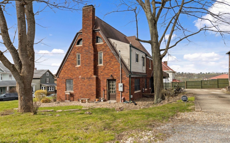 15 West Street, Westover, West Virginia 26501, 3 Bedrooms Bedrooms, 9 Rooms Rooms,2 BathroomsBathrooms,Single Family Detached,For Sale,West,10163912 15 West Street, Westover, West Virginia 26501, 3 Bedrooms Bedrooms, 9 Rooms Rooms,2 BathroomsBathrooms,Single Family Detached,For Sale,West,10163912