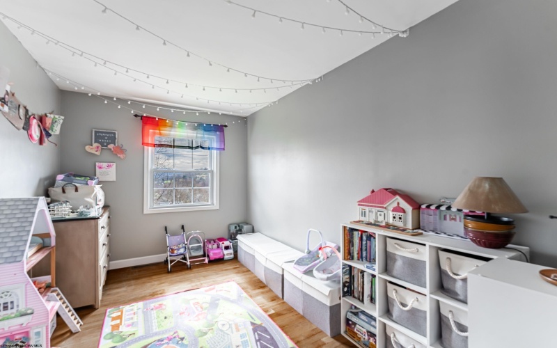 1032 Montrose Avenue, Morgantown, West Virginia 26505, 3 Bedrooms Bedrooms, 5 Rooms Rooms,1 BathroomBathrooms,Single Family Detached,For Sale,Montrose,10163909 1032 Montrose Avenue, Morgantown, West Virginia 26505, 3 Bedrooms Bedrooms, 5 Rooms Rooms,1 BathroomBathrooms,Single Family Detached,For Sale,Montrose,10163909