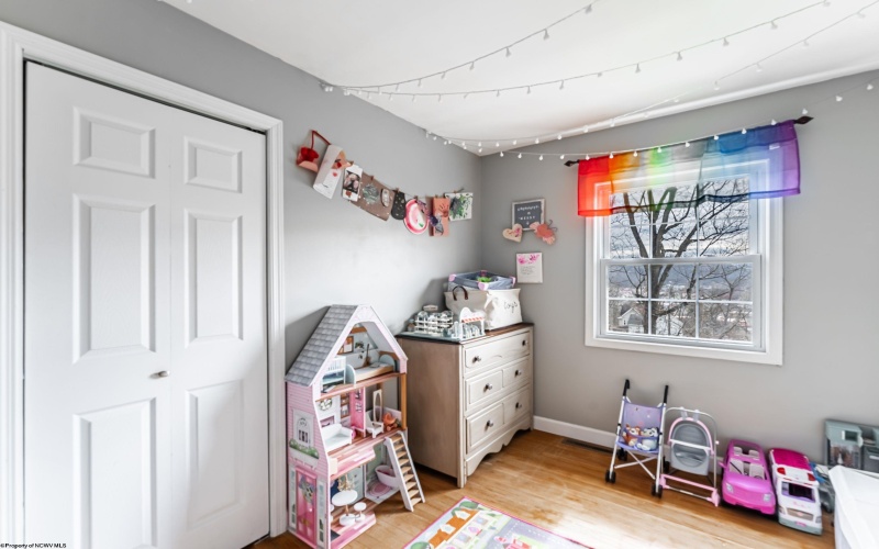 1032 Montrose Avenue, Morgantown, West Virginia 26505, 3 Bedrooms Bedrooms, 5 Rooms Rooms,1 BathroomBathrooms,Single Family Detached,For Sale,Montrose,10163909 1032 Montrose Avenue, Morgantown, West Virginia 26505, 3 Bedrooms Bedrooms, 5 Rooms Rooms,1 BathroomBathrooms,Single Family Detached,For Sale,Montrose,10163909