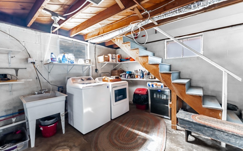 1032 Montrose Avenue, Morgantown, West Virginia 26505, 3 Bedrooms Bedrooms, 5 Rooms Rooms,1 BathroomBathrooms,Single Family Detached,For Sale,Montrose,10163909 1032 Montrose Avenue, Morgantown, West Virginia 26505, 3 Bedrooms Bedrooms, 5 Rooms Rooms,1 BathroomBathrooms,Single Family Detached,For Sale,Montrose,10163909