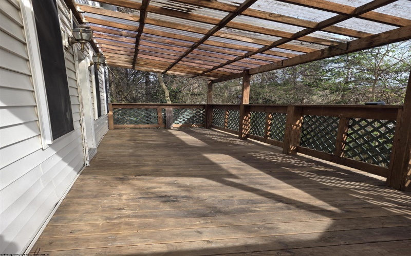 1326 Montrose Avenue, Morgantown, West Virginia 26505, 4 Bedrooms Bedrooms, 6 Rooms Rooms,3 BathroomsBathrooms,Single Family Detached,For Sale,Montrose,10163928