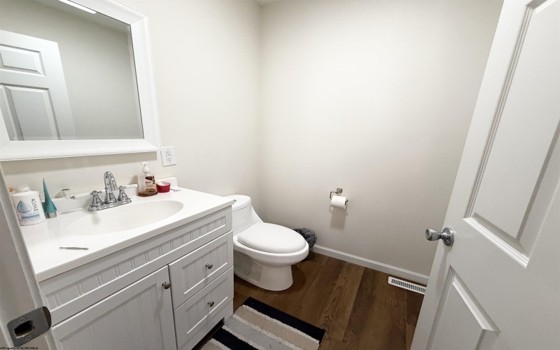 38 Cliffside Drive, Morgantown, West Virginia 26501, 2 Bedrooms Bedrooms, 4 Rooms Rooms,1 BathroomBathrooms,Single Family Attached,For Sale,Cliffside,10163805