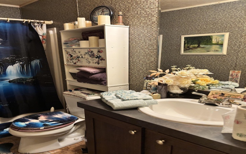 1058 Bean Hollow, West Union, West Virginia 26456, 4 Bedrooms Bedrooms, 9 Rooms Rooms,3 BathroomsBathrooms,Single Family Detached,For Sale,Bean,10163932 1058 Bean Hollow, West Union, West Virginia 26456, 4 Bedrooms Bedrooms, 9 Rooms Rooms,3 BathroomsBathrooms,Single Family Detached,For Sale,Bean,10163932